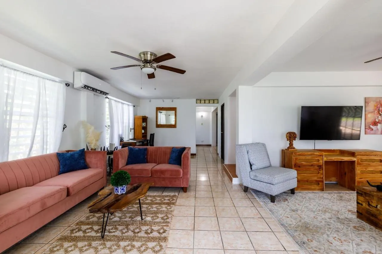 Rainforest Retreat 15 Min From The Beach Luquillo Сasa de vacaciones