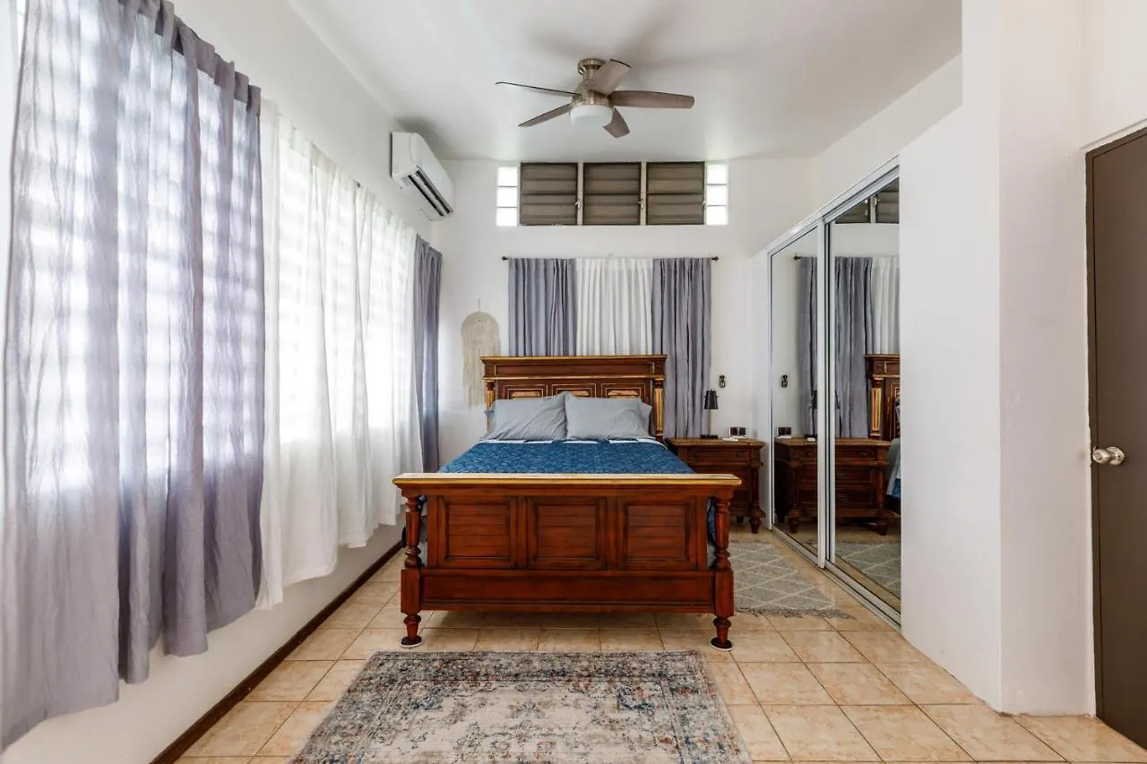 Сasa de vacaciones Rainforest Retreat 15 Min From The Beach Luquillo Puerto Rico