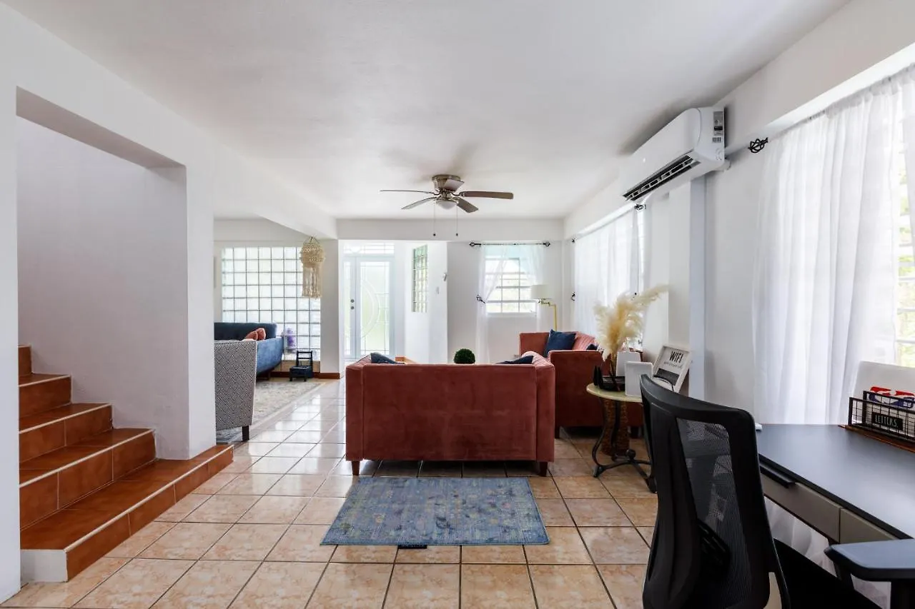 Сasa de vacaciones Rainforest Retreat 15 Min From The Beach Luquillo